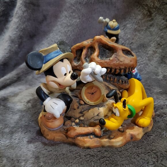 Disney World Animal Kingdom Big Dig in the Boneyard Figurine Statue Collectible - Picture 1 of 10